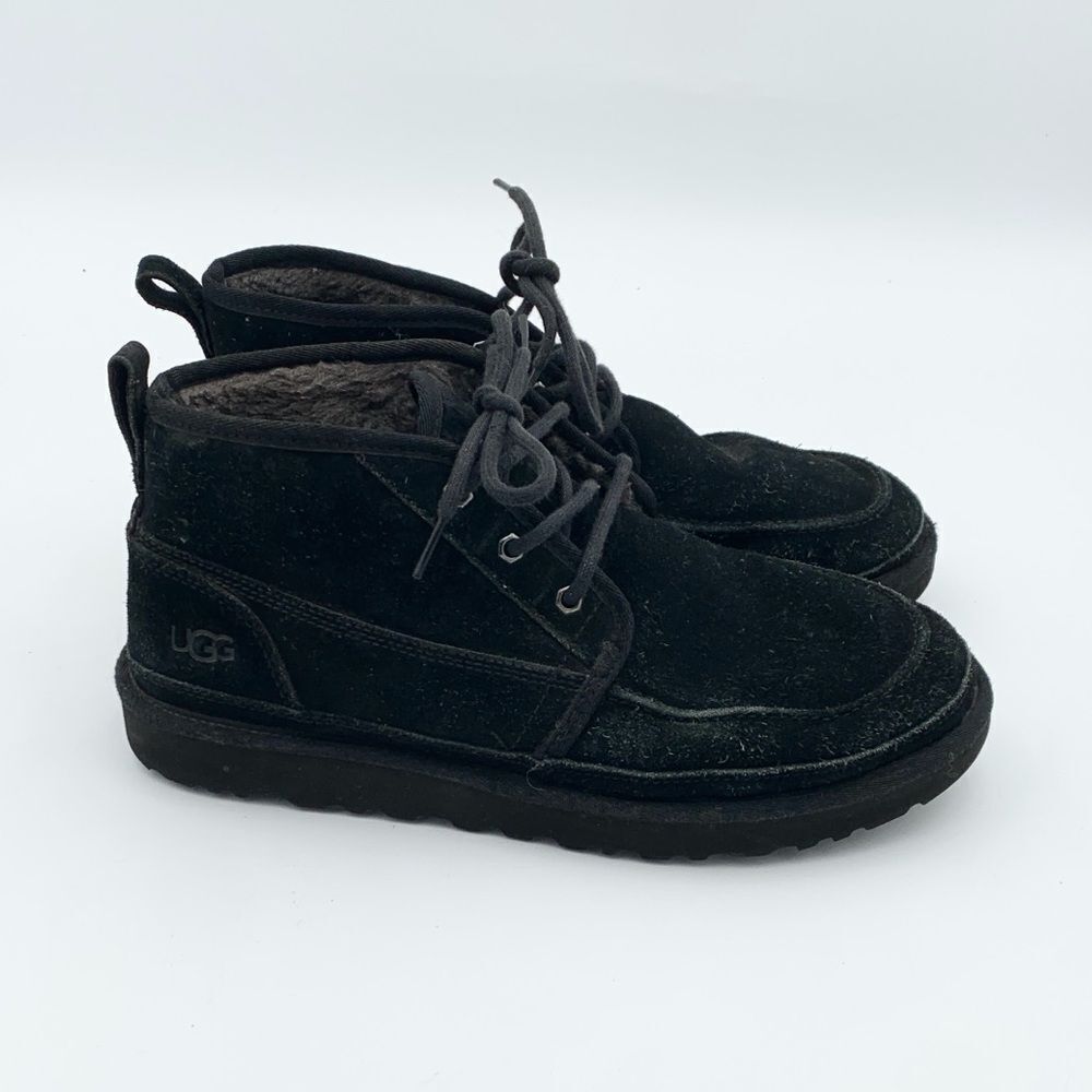 UGG Neumel Men’s Black Suede Lace-Up Chukka Boots size 11